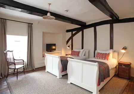 Black Lion Hotel Отели в г. Уайтон