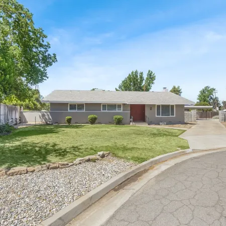 Fresno House| Air Hockey| Private Parking|4/2:Wow!