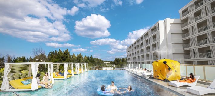 Beb5 Okinawa Seragaki by Hoshino Resorts Hotels in Onna