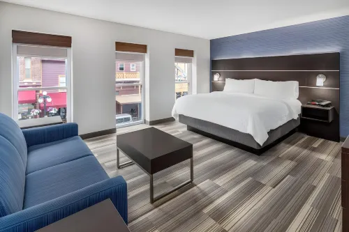 Holiday Inn Express & Suites Deadwood-Gold Dust Casino Hotels in Deadwood