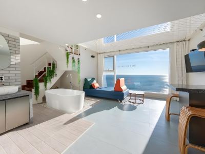 Donghae 828 Ocean View Spa Pension