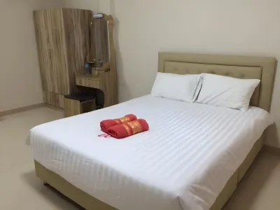 Sakchai Hotels near Wat Asa Pattana