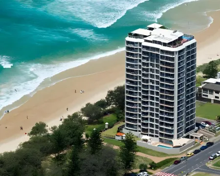 Golden Sands on the Beach - Absolute Beachfront Apartments Hotels in Main Beach