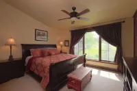 Gorgeous 4Br/4BA Home to Basecamp Your Mountain Adventures. - balcony