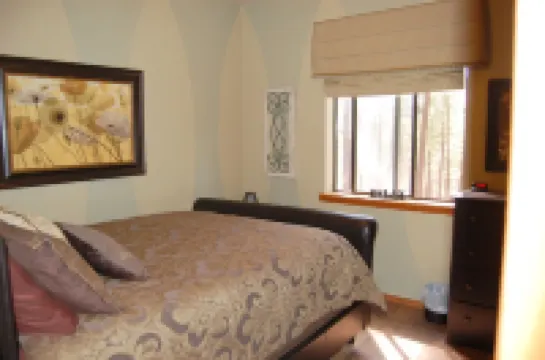 Luxury Secluded 4BR Cabin in Pines on 3 acres - Flagstaff/ Grand Canyon