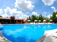 Grinbergs Village Hotel - Swimmingpools