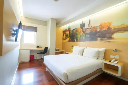 Life Hotel Stasiun Kota