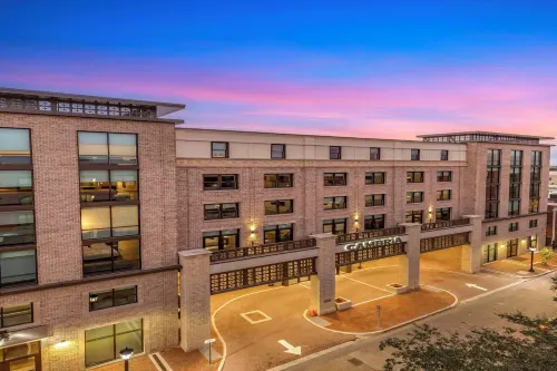 Cambria Hotel Savannah Downtown Historic District Hotels in Savannah