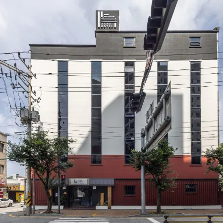 AanK Hotel & Spa Pyeongtaek Отели рядом с достопримечательностью «Авиа База Осен»