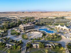 Royal Lazure Resort