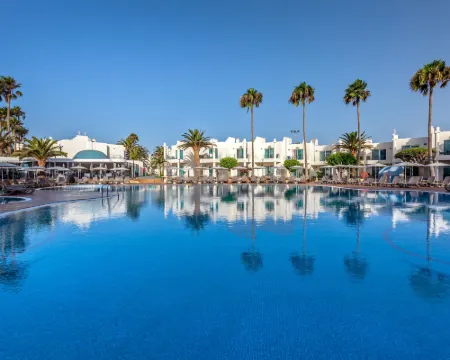 バルセロ コラレホ サンズ コラレホのホテル