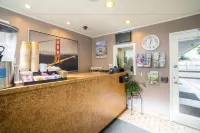 Nob Hill Motor Inn -Newly Updated Rooms!