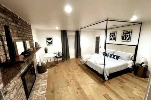 Cheerful Cozy Home Recently Remodeled