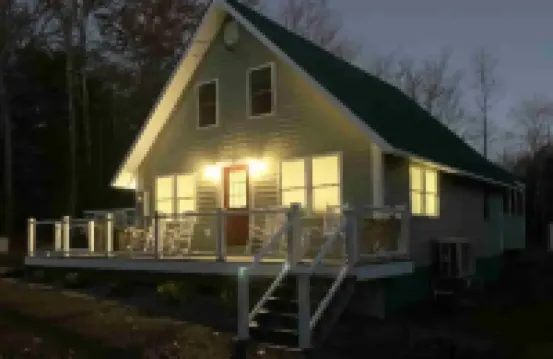Sebago Lake, ME  Lakeside Hot Tub just renovated