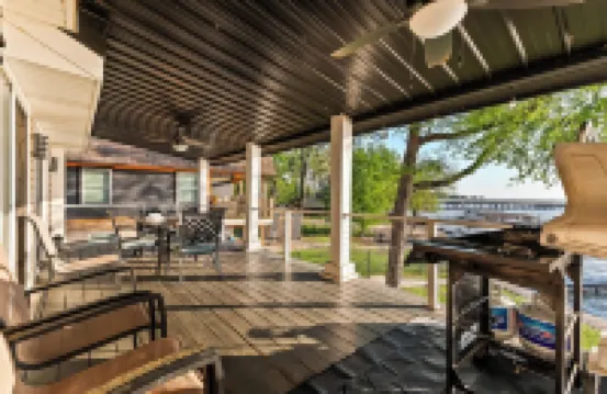 Horizon Luxe - Lake Front - 3BR+3RR - 8 Beds 槍管城酒店