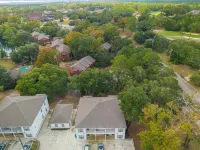 Relax & Golf - Oakview Condo II at Diamondhead - cozy, new. Walk to the Club