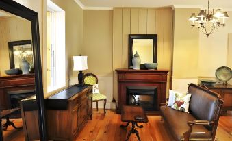 Plantation House Bed & Breakfast