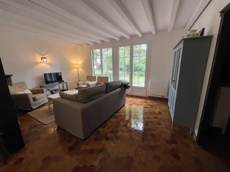 Charming house 100 metres from Hossegor's south beach Отели в г. Сортс-Оссегор