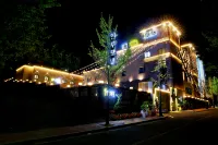 Ulsan Yeongnam Alps into Hotels in Ulsan