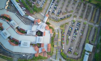 4. 로즈 코티지 호..