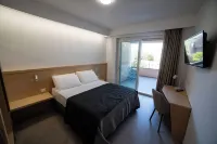 미들 타운 팰리스 트로페아