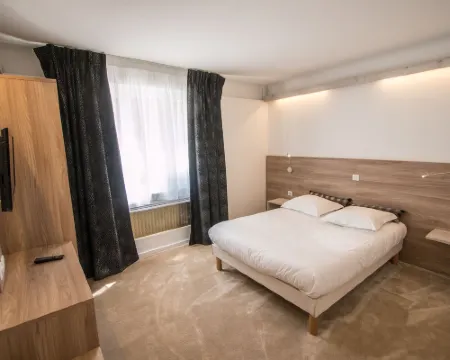 Hotel les Voyageurs Hotels in Modane