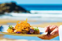 BreakFree Aanuka Beach Resort - breakfast