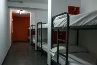 Olé Backpackers Hostel Hotel a 