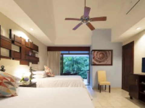 Pumilio Mountain & Ocean Hotel Hoteles en Jacó