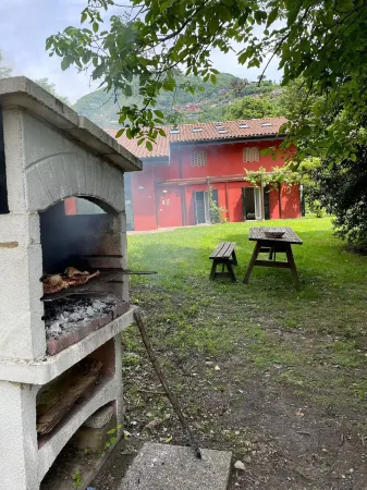 Ostello Casa Rossa Отели рядом с достопримечательностью «Laveno Mombello Lago»