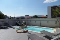Logis Hôtel les II Mas - Perpignan Sud Hotel di Cabestany