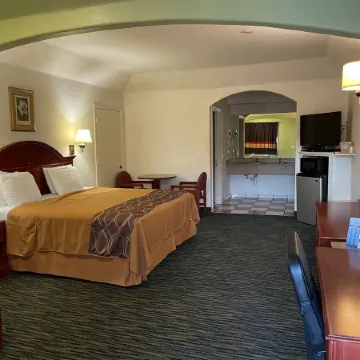 Executive Inn and Suites