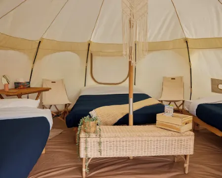 Hôtel Uniq - Forêt Ô Cascades Hotels in Rawdon