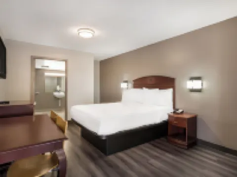 Red Carpet Inn Edison Hotels in Edison