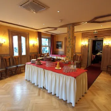 Logis Hôtel Restaurant Au Cerf d'Or