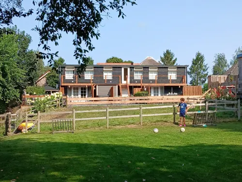 Cozy Villa w Sauna and BBQ Hotels in Hattemerbroek