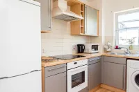 Bayview Apartments Hotels in Netley
