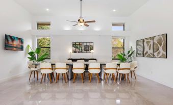 Grand 6BR Plantation Estate w/ Tennis & Pool