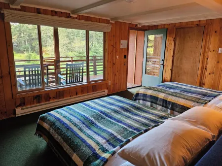 惠德比船長酒店