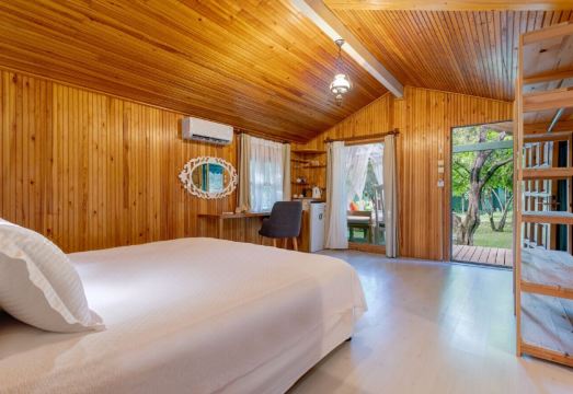 5. 에텐나 비치 방..