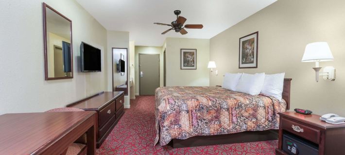 Days Inn by Wyndham St Peters/St Charles Hotels in St. Charles County