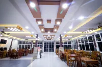 엘 니도 로열 팜 인