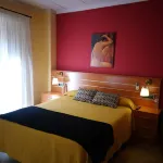 Hostal Doña Juana - พร้อมระเบียง