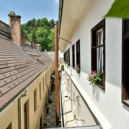 Safrano Palace