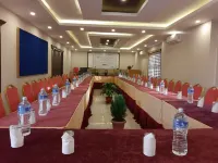 Hotel Crown Himalayas