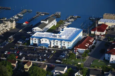 Marina Bay Hotel & Suites, Ascend Hotel Collection