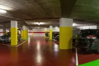 Hotel Continental - TonelliHotels - parking