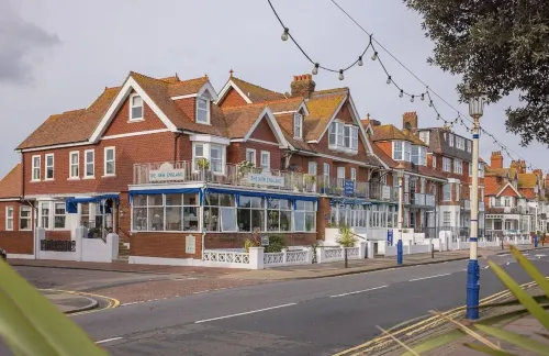 The New England Hotels in Істбурн