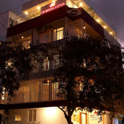 Hotel Crimson Lotus ジェーピーパーク周辺のホテル