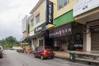 Oyasumi Hotel Hotels in Кулим
